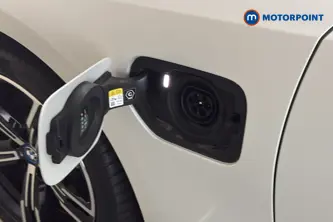 BMW 3 Series M Sport Automatic Petrol Plug-In Hybrid Saloon - Stock Number (1688166) - 41st supplementary image