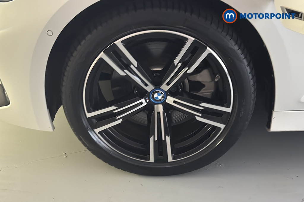 BMW 3 Series M Sport Automatic Petrol Plug-In Hybrid Saloon - Stock Number (1688166) - 44th supplementary image