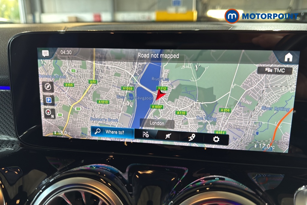 Mercedes-Benz GLB Amg Line Automatic Petrol SUV - Stock Number (1688479) - 9th supplementary image