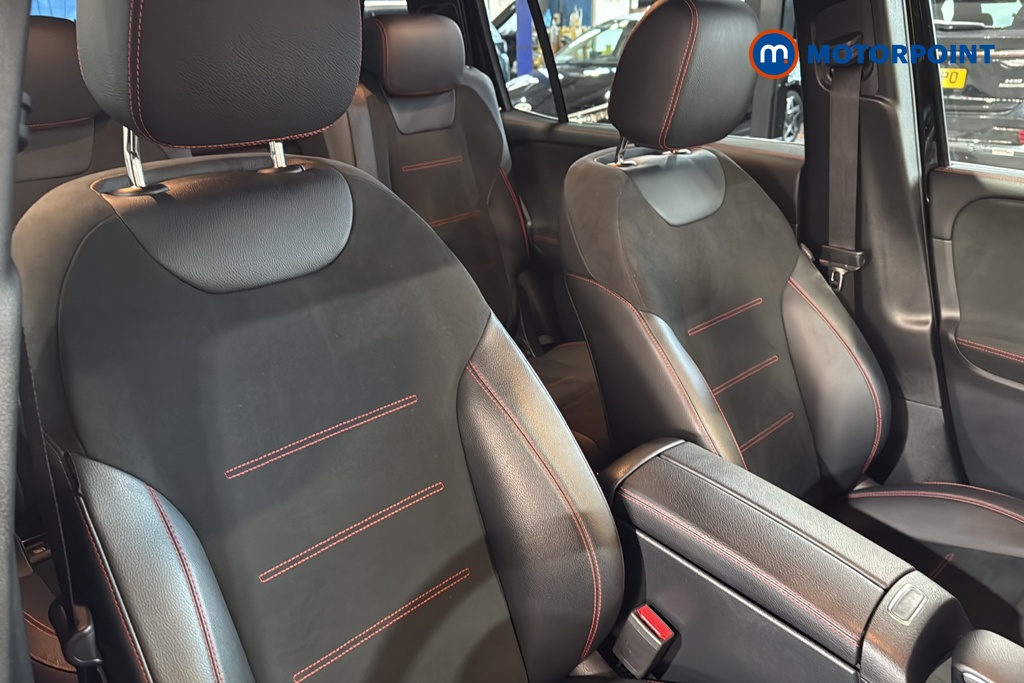 Mercedes-Benz GLB Amg Line Automatic Petrol SUV - Stock Number (1688479) - 22nd supplementary image