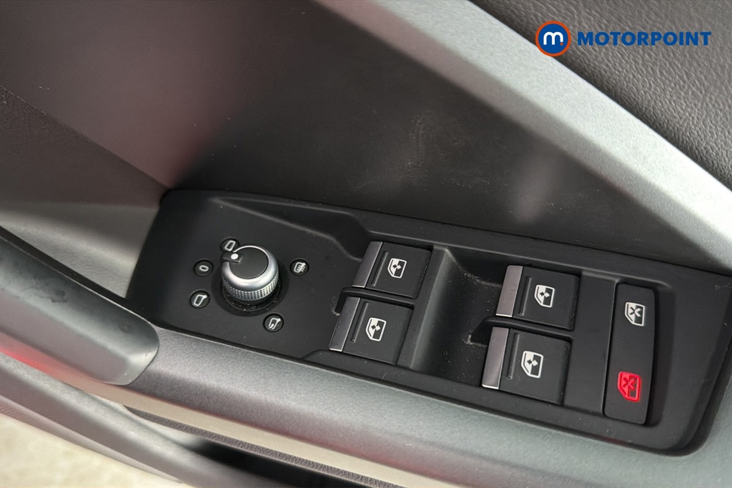 Audi Q3 S Line Automatic Petrol SUV - Stock Number (1688899) - 19th supplementary image