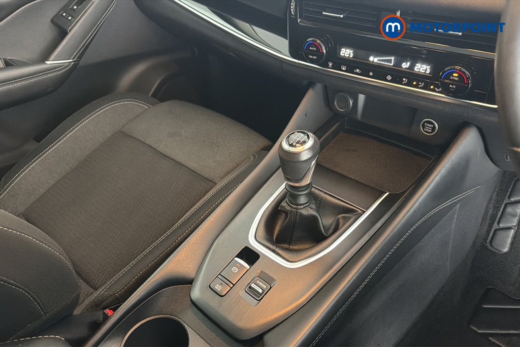 Nissan Qashqai N-Connecta Manual Petrol SUV - Stock Number (1689139) - 15th supplementary image