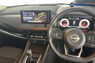 Nissan Qashqai N-Connecta Manual Petrol SUV - Stock Number (1689139) - 1st supplementary image