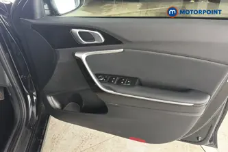KIA Ceed 3 Manual Petrol Hatchback - Stock Number (1689606) - 18th supplementary image