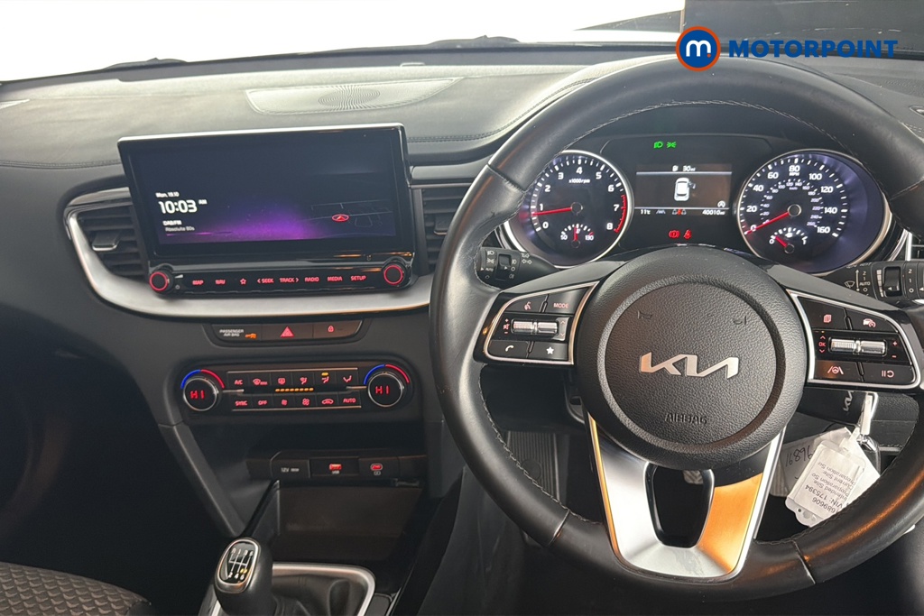 KIA Ceed 3 Manual Petrol Hatchback - Stock Number (1689606) - 1st supplementary image