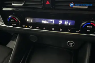 Nissan Qashqai N-Connecta Manual Petrol SUV - Stock Number (1689804) - 12th supplementary image