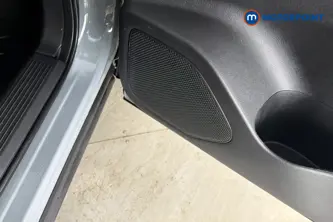 Nissan Qashqai N-Connecta Manual Petrol SUV - Stock Number (1689804) - 21st supplementary image