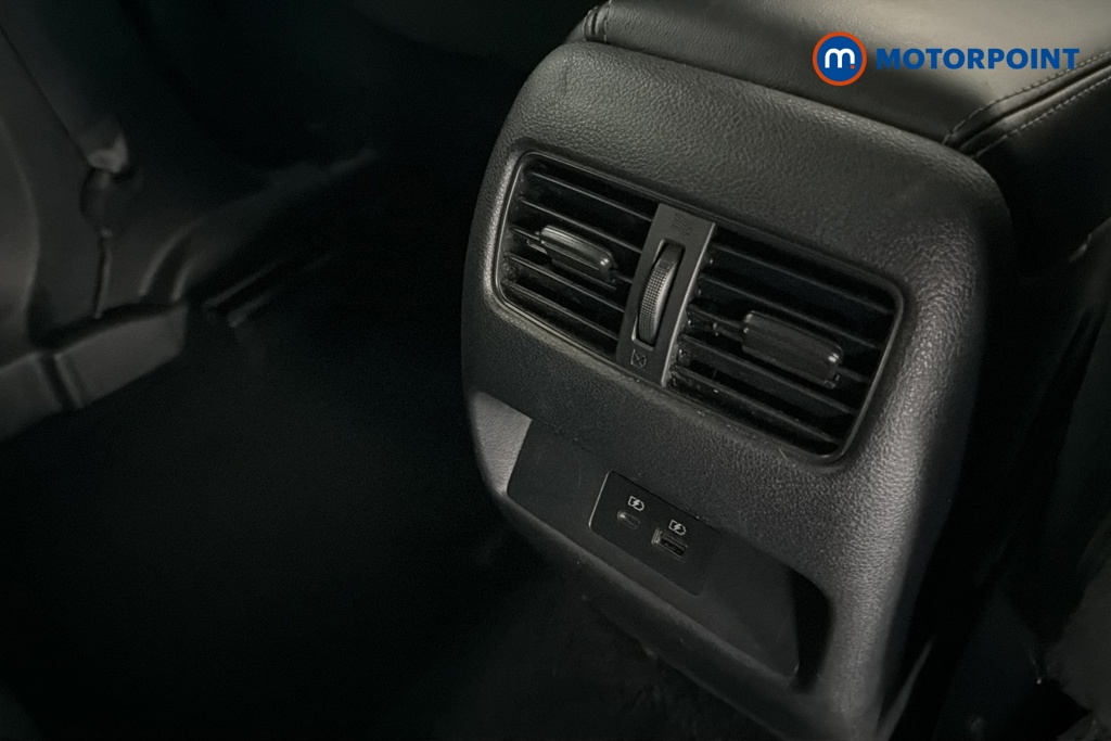 Nissan Qashqai N-Connecta Manual Petrol SUV - Stock Number (1689804) - 28th supplementary image