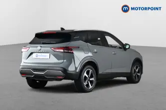 Nissan Qashqai N-Connecta Manual Petrol SUV - Stock Number (1689804) - Passenger side rear corner