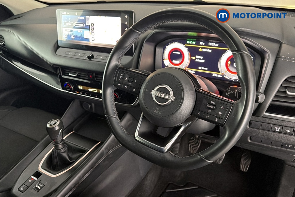 Nissan Qashqai N-Connecta Manual Petrol SUV - Stock Number (1689804) - 1st supplementary image