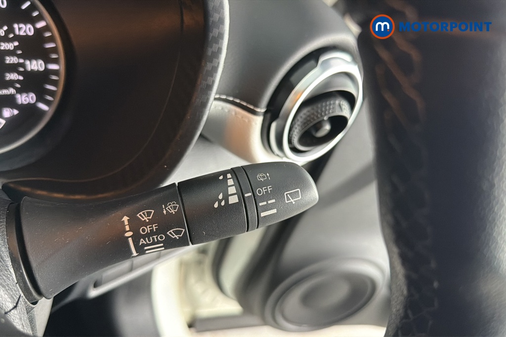 Nissan Juke Premiere Edition Automatic Petrol-Electric Hybrid SUV - Stock Number (1690259) - 6th supplementary image