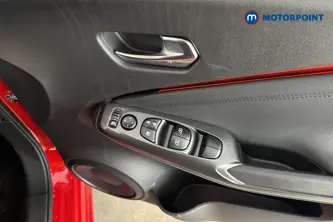 Nissan Juke N-Connecta Manual Petrol SUV - Stock Number (1690283) - 19th supplementary image