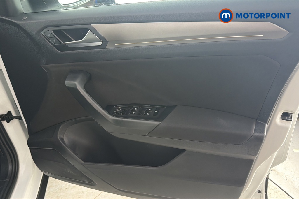 Volkswagen T-Roc Design Automatic Petrol SUV - Stock Number (1690290) - 18th supplementary image