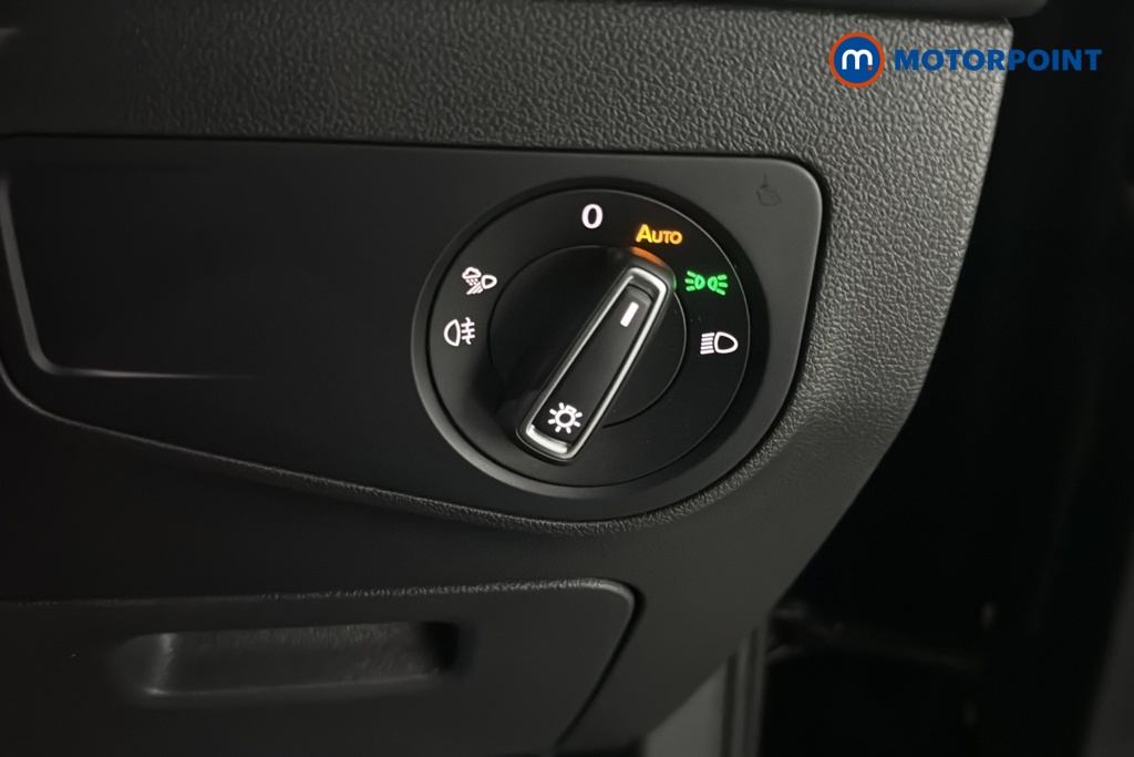 Volkswagen Tiguan R-Line Automatic Petrol SUV - Stock Number (1690575) - 11th supplementary image
