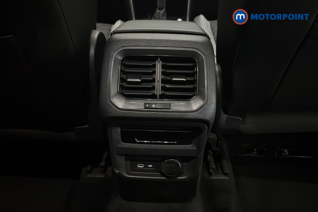 Volkswagen Tiguan R-Line Automatic Petrol SUV - Stock Number (1690575) - 28th supplementary image