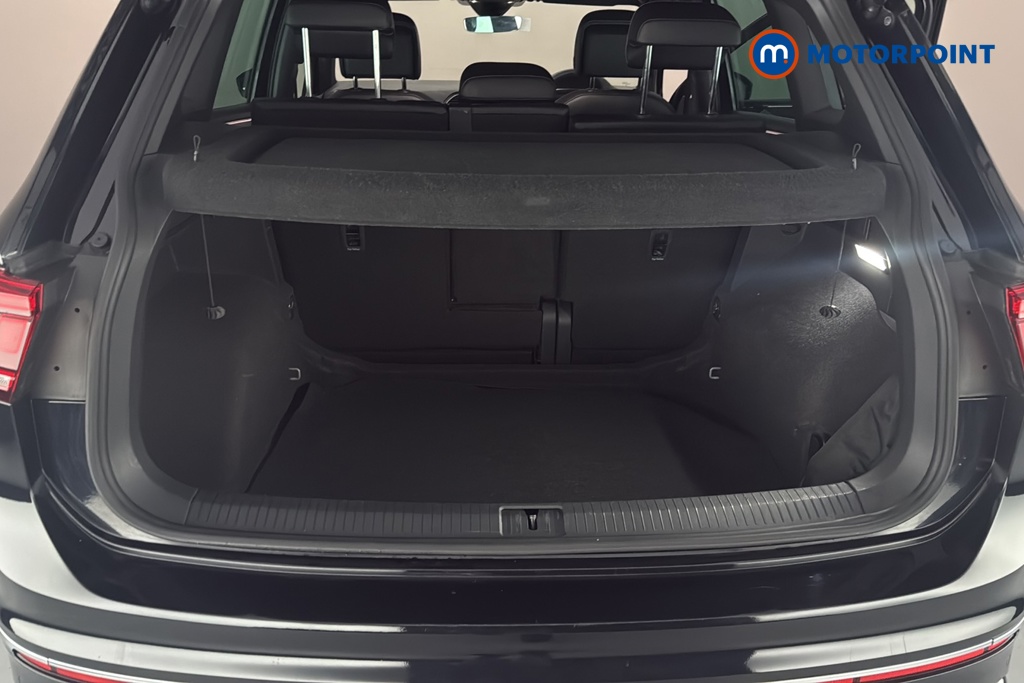Volkswagen Tiguan R-Line Automatic Petrol SUV - Stock Number (1690575) - 30th supplementary image