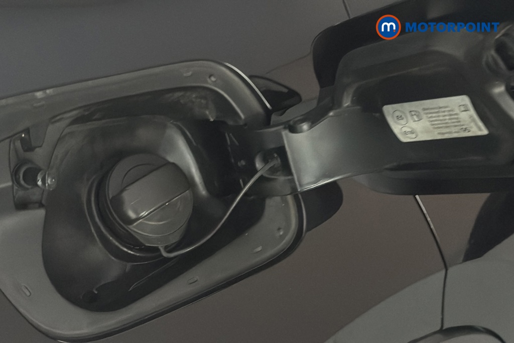 Volkswagen Tiguan R-Line Automatic Petrol SUV - Stock Number (1690575) - 41st supplementary image