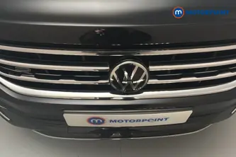 Volkswagen Tiguan R-Line Automatic Petrol SUV - Stock Number (1690575) - 43rd supplementary image
