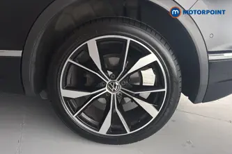 Volkswagen Tiguan R-Line Automatic Petrol SUV - Stock Number (1690575) - 45th supplementary image