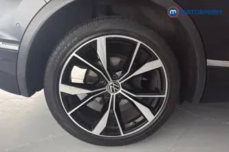 Volkswagen Tiguan R-Line Automatic Petrol SUV - Stock Number (1690575) - 46th supplementary image