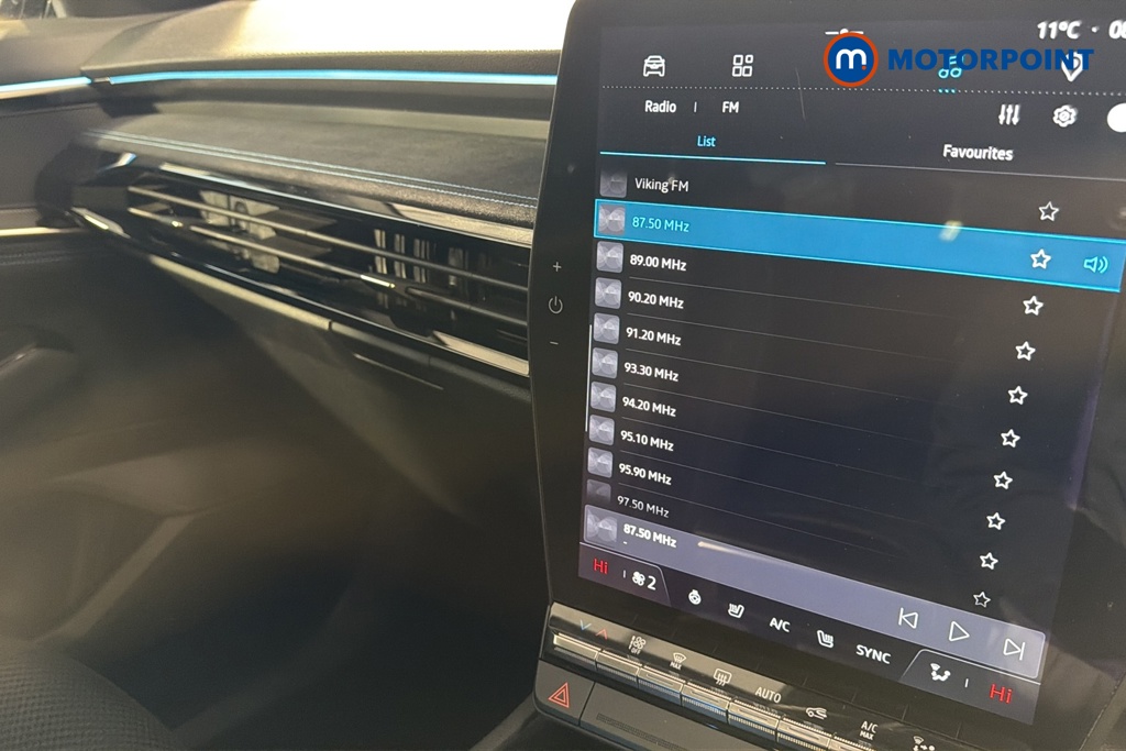 Renault Austral Techno Esprit Alpine Automatic Petrol-Electric Hybrid SUV - Stock Number (1676031) - 8th supplementary image