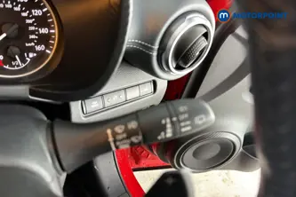 Nissan Juke N-Connecta Automatic Petrol SUV - Stock Number (1676095) - 6th supplementary image