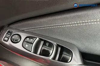 Nissan Juke N-Connecta Automatic Petrol SUV - Stock Number (1676095) - 19th supplementary image