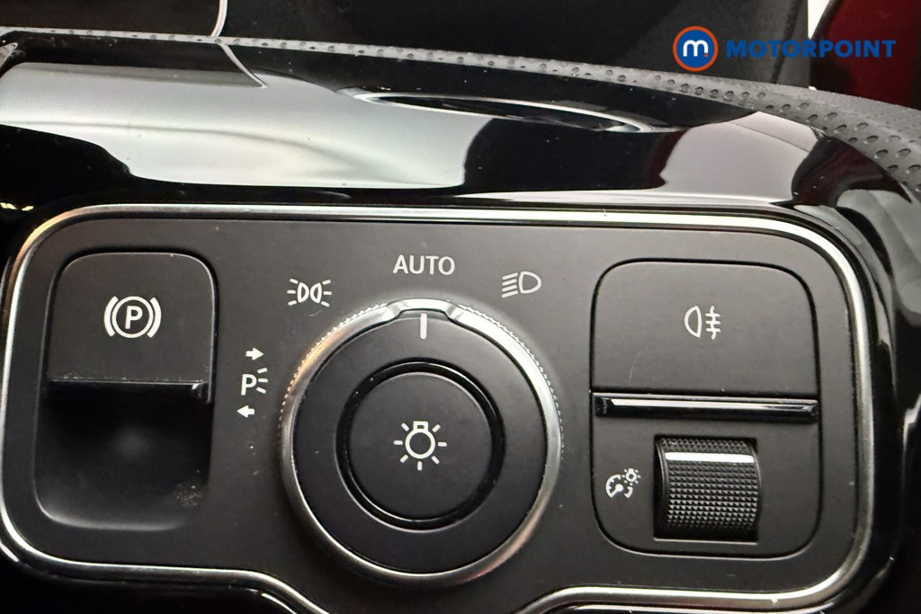 Mercedes-Benz A Class Amg Line Automatic Petrol Hatchback - Stock Number (1678004) - 18th supplementary image