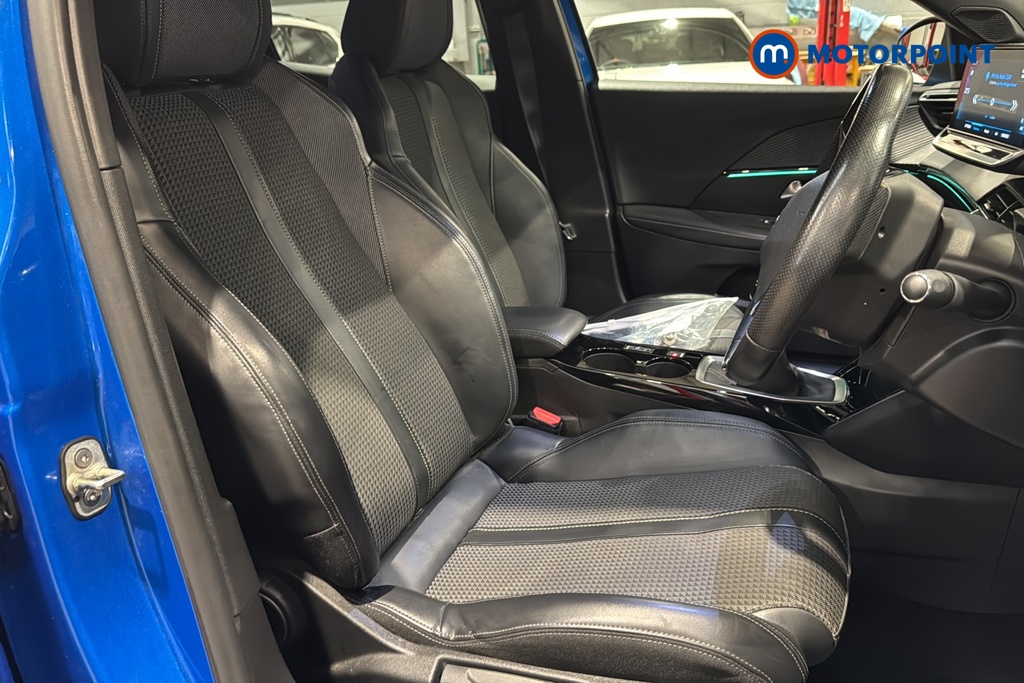 Peugeot 2008 GT Manual Petrol SUV - Stock Number (1680348) - 22nd supplementary image