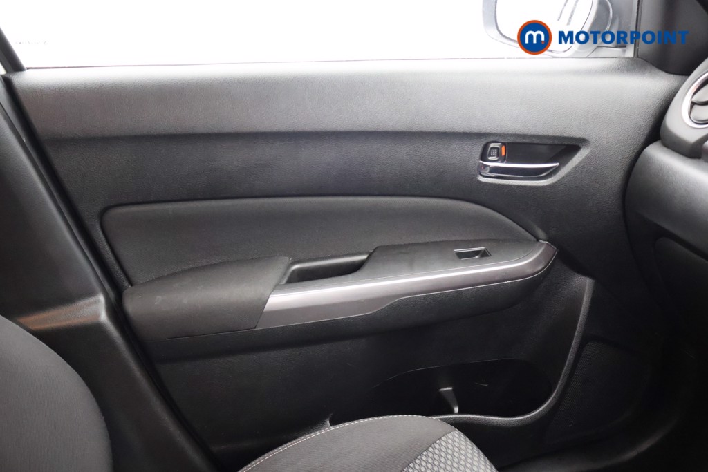 Suzuki Vitara Sz-T Manual Petrol SUV - Stock Number (1680714) - 16th supplementary image