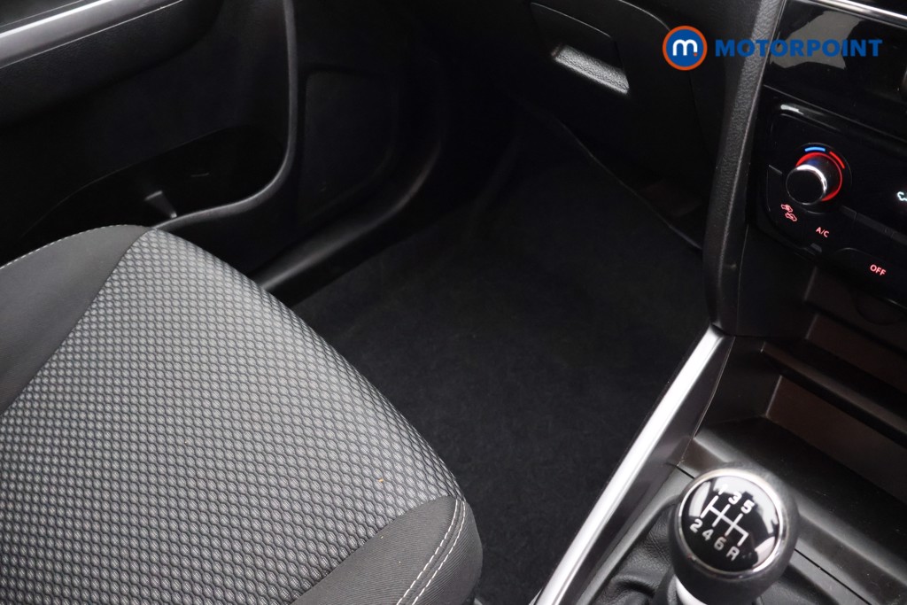 Suzuki Vitara Sz-T Manual Petrol SUV - Stock Number (1680714) - 17th supplementary image