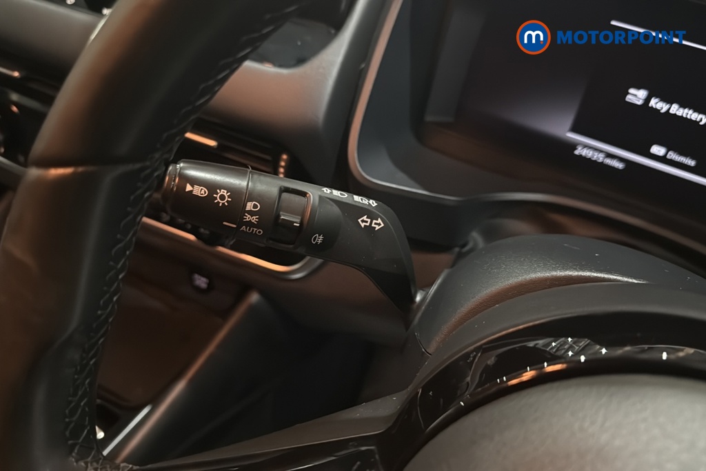 Nissan Qashqai N-Connecta Automatic Petrol-Electric Hybrid SUV - Stock Number (1681538) - 5th supplementary image