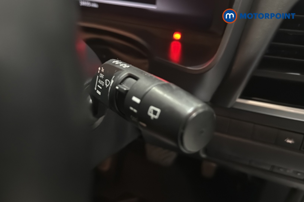 Nissan Qashqai N-Connecta Automatic Petrol-Electric Hybrid SUV - Stock Number (1681538) - 6th supplementary image