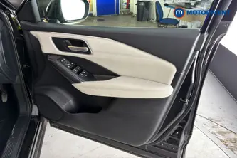 Nissan Qashqai Tekna Manual Petrol SUV - Stock Number (1682532) - 18th supplementary image