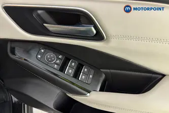 Nissan Qashqai Tekna Manual Petrol SUV - Stock Number (1682532) - 19th supplementary image