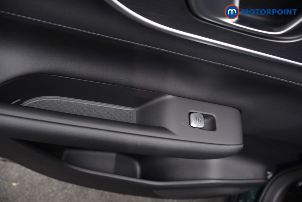 Chery Tiggo 8 Summit Automatic Petrol Plug-In Hybrid SUV - Stock Number (1682726) - 43rd supplementary image
