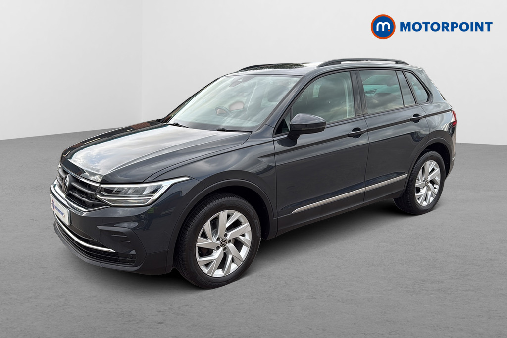 Volkswagen Tiguan Life Automatic Petrol SUV - Stock Number (1683331) - Passenger side front corner