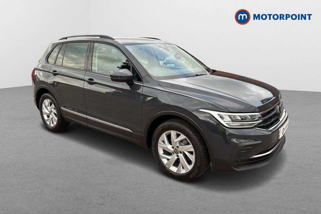 Volkswagen Tiguan Life Automatic Petrol SUV - Stock Number (1683331) - Drivers side front corner