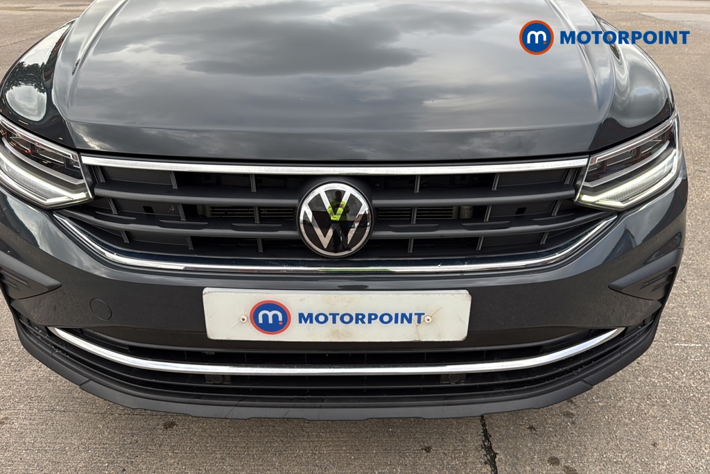 Volkswagen Tiguan Life Automatic Petrol SUV - Stock Number (1683331) - 43rd supplementary image