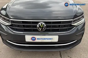 Volkswagen Tiguan Life Automatic Petrol SUV - Stock Number (1683331) - 43rd supplementary image