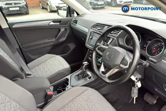 Volkswagen Tiguan Life Automatic Petrol SUV - Stock Number (1683331) - 1st supplementary image