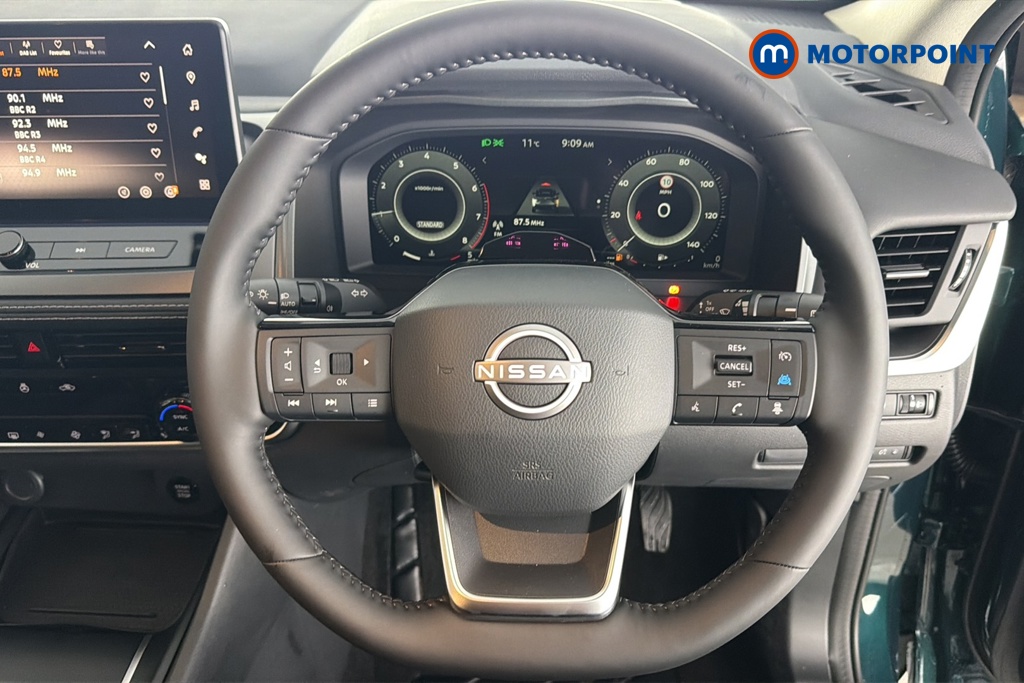 Nissan Qashqai N-Connecta Manual Petrol SUV - Stock Number (1683478) - 2nd supplementary image