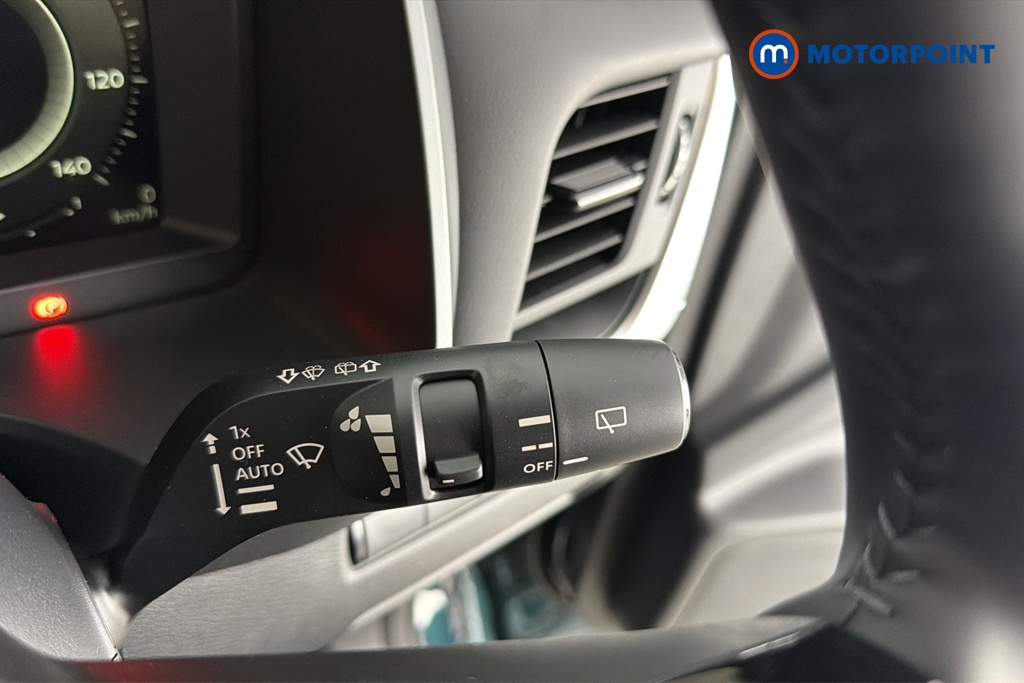 Nissan Qashqai N-Connecta Manual Petrol SUV - Stock Number (1683478) - 6th supplementary image