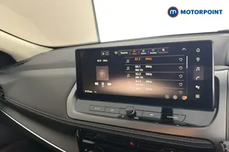 Nissan Qashqai N-Connecta Manual Petrol SUV - Stock Number (1683478) - 8th supplementary image
