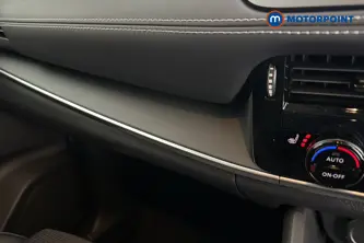 Nissan Qashqai N-Connecta Manual Petrol SUV - Stock Number (1683478) - 14th supplementary image