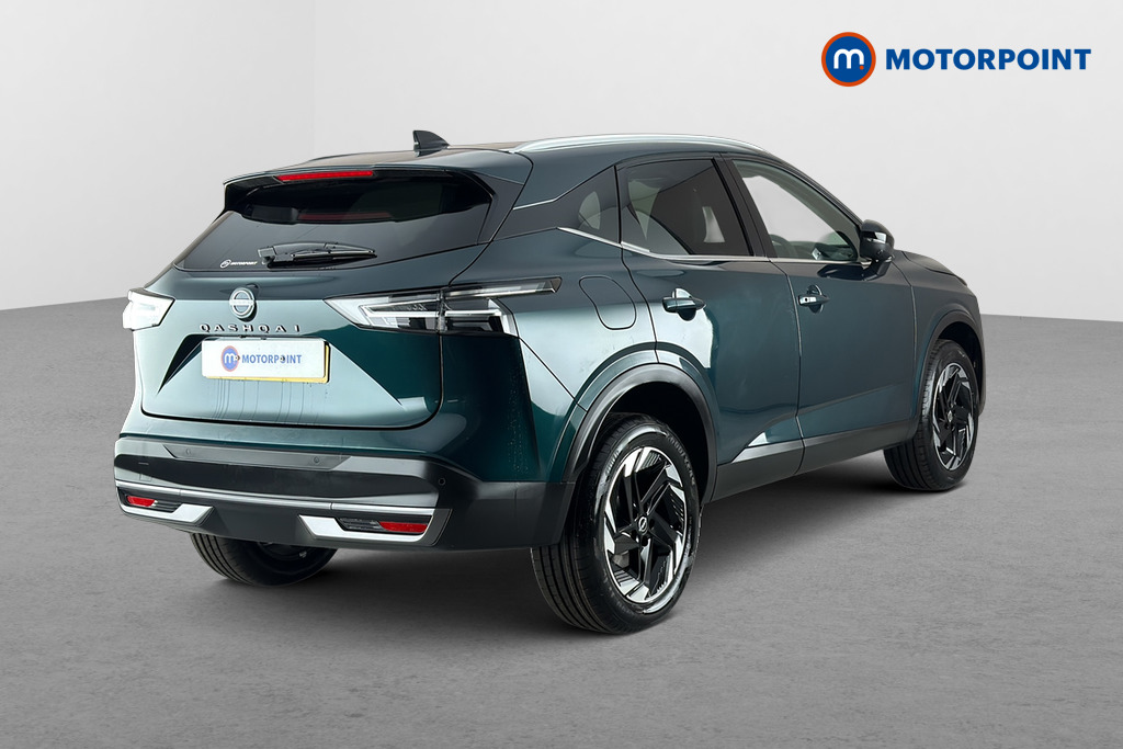 Nissan Qashqai N-Connecta Manual Petrol SUV - Stock Number (1683478) - Passenger side rear corner