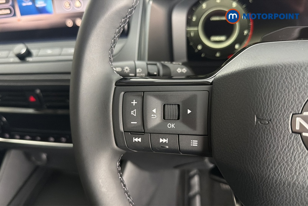 Nissan Qashqai Acenta Premium Manual Petrol SUV - Stock Number (1683516) - 4th supplementary image