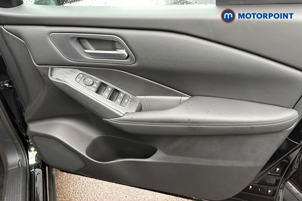 Nissan Qashqai Acenta Premium Manual Petrol SUV - Stock Number (1683519) - 18th supplementary image