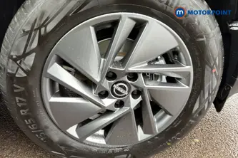Nissan Qashqai Acenta Premium Manual Petrol SUV - Stock Number (1683519) - 47th supplementary image