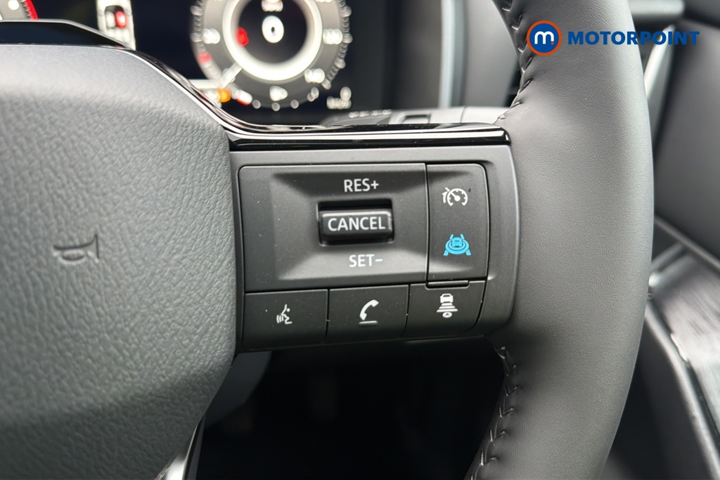 Nissan Qashqai N-Connecta Manual Petrol SUV - Stock Number (1683529) - 3rd supplementary image